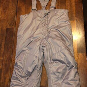 EUC Old Navy girls Bib snowsuit gray and coral pinkish color sz 3T